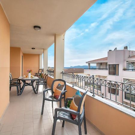 Le Terrazze Apartments Альгеро Экстерьер фото