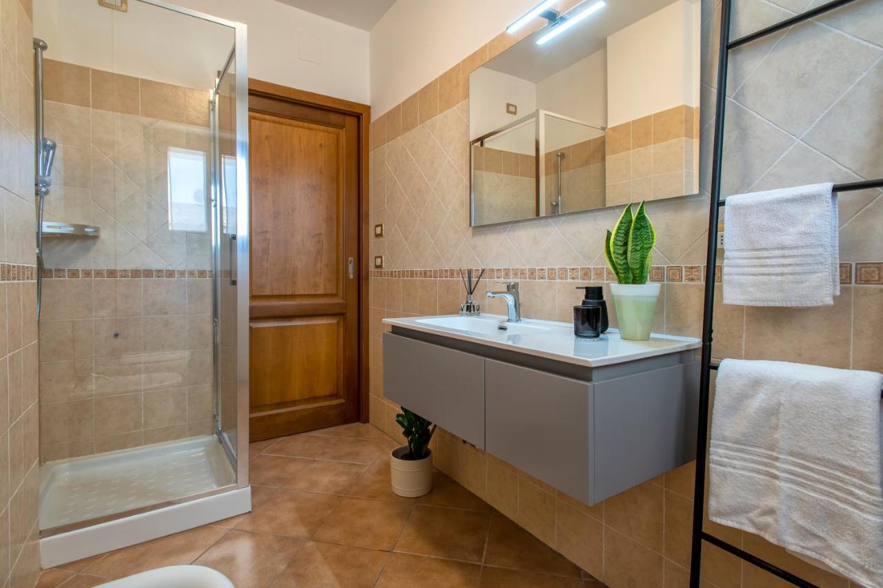 Le Terrazze Apartments Альгеро Экстерьер фото
